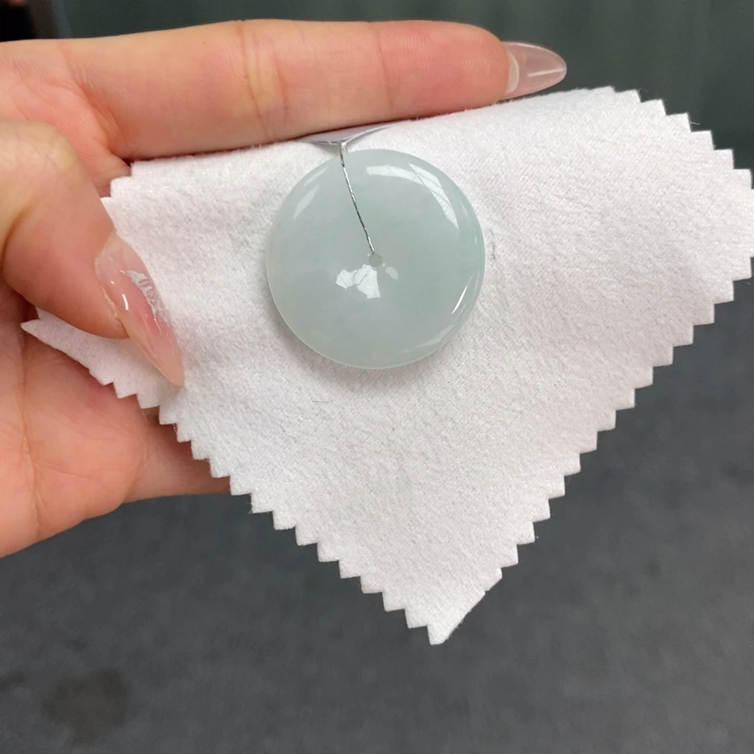 翡翠颈饰未镶嵌天然翡翠卡28.9mm