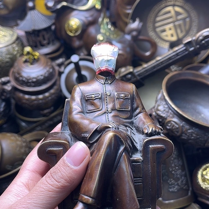 233456898656799867898