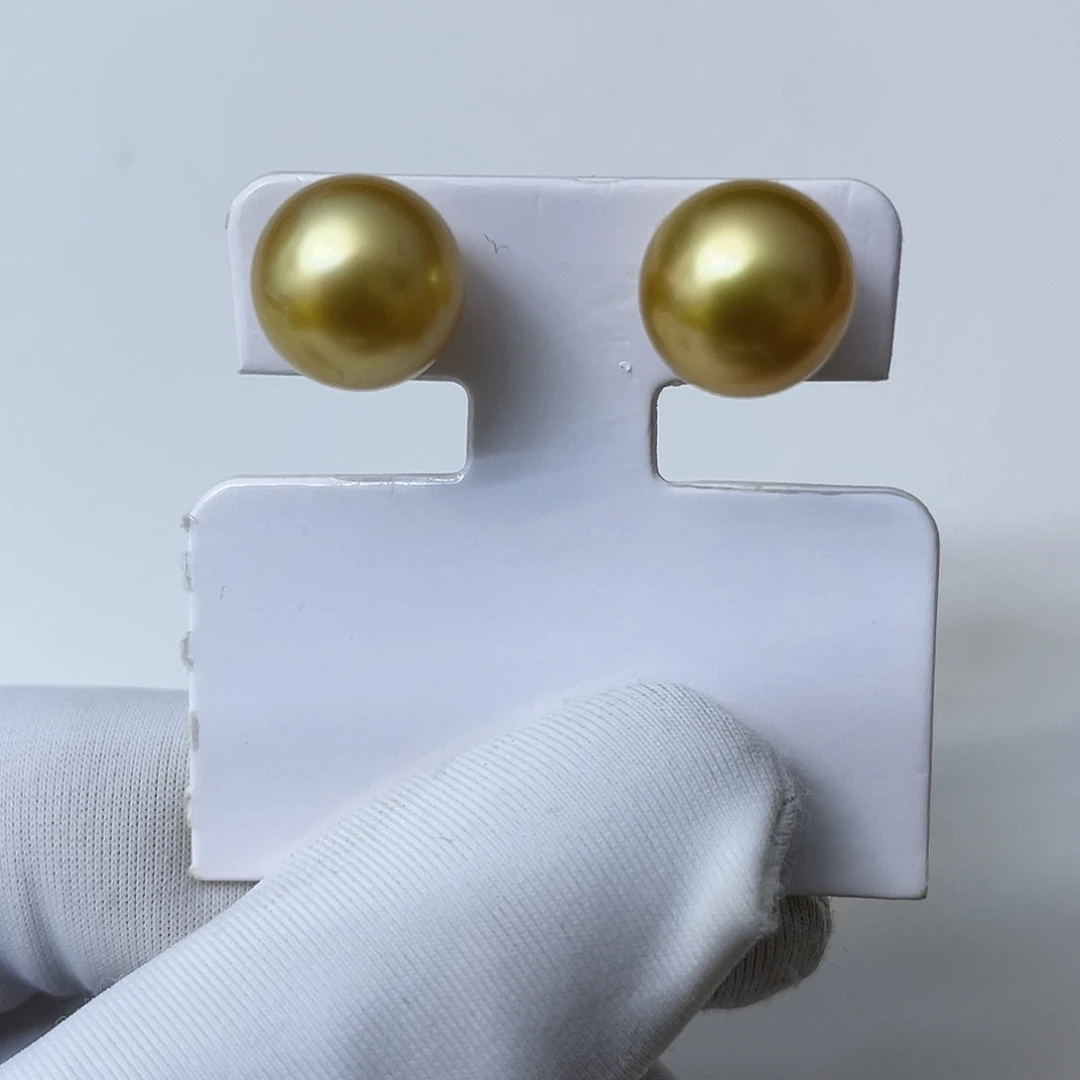 耳饰18K金镶嵌海水珍珠金珠