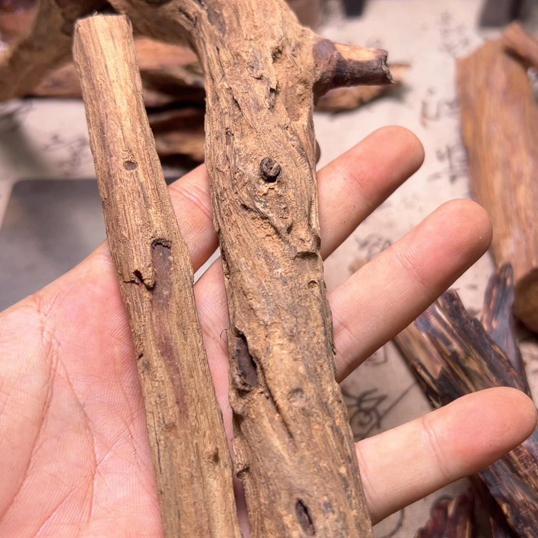 白***甲降真香海南大叶老料倒架根油374克