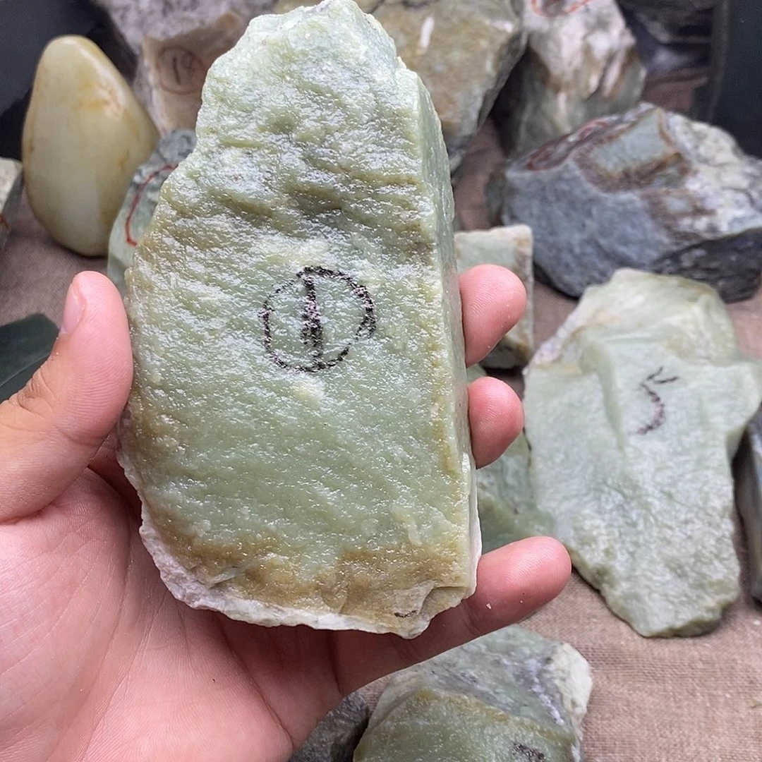 和田玉（糖玉）未镶嵌珠宝奇石༒****༒