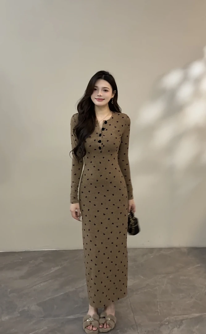 【苏苏】秋季新款蝴蝶印花纽扣长袖连衣裙修身显瘦气质长裙DT1625