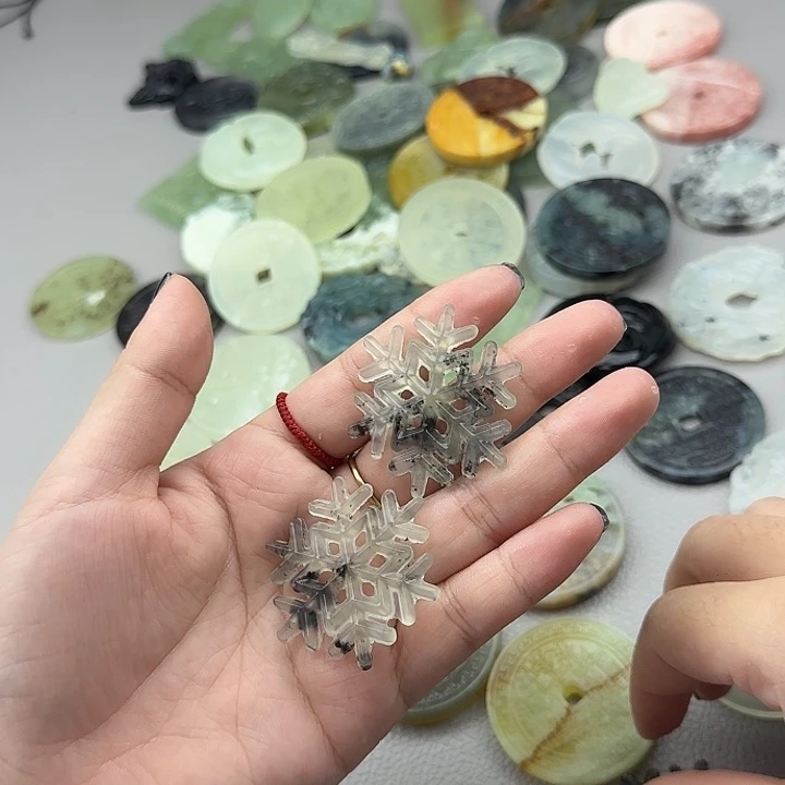 蛇纹石玉合金颈饰2