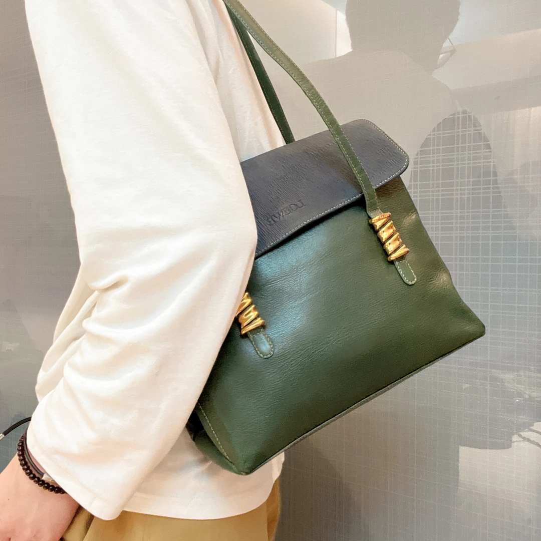 95新 LOEWE/罗意威 【涛】34 0531 绿色蛇骨单肩包