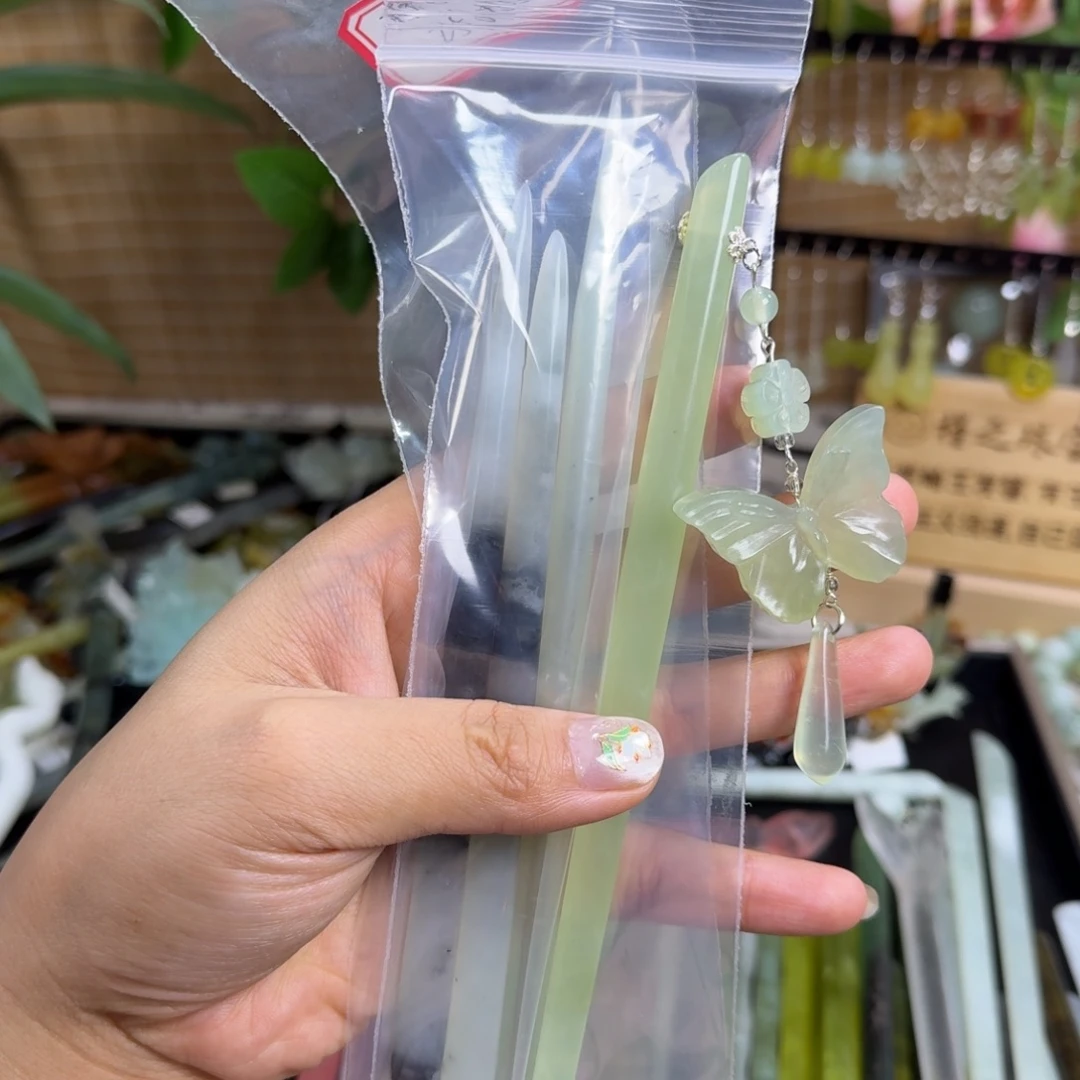 柠***.蛇纹石玉未镶嵌发饰