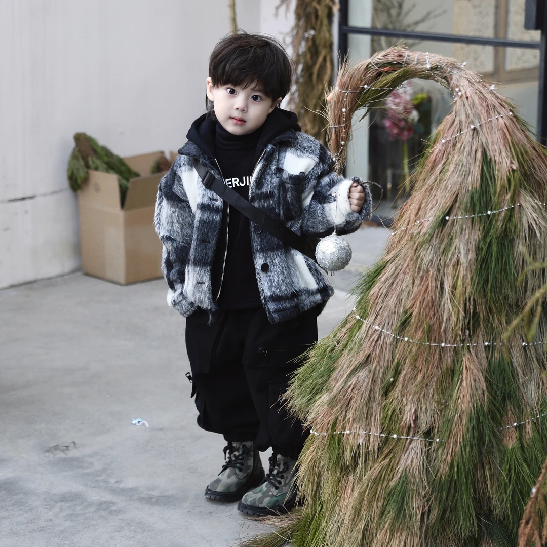 【粉丝现货福利】Jimmy妈童装 儿童冬季假两件连帽拼接格子夹棉外套