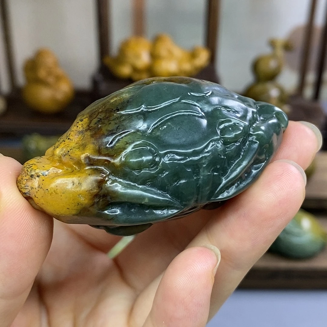 董***会未镶嵌岫岩河磨玉（透闪石质玉）把件