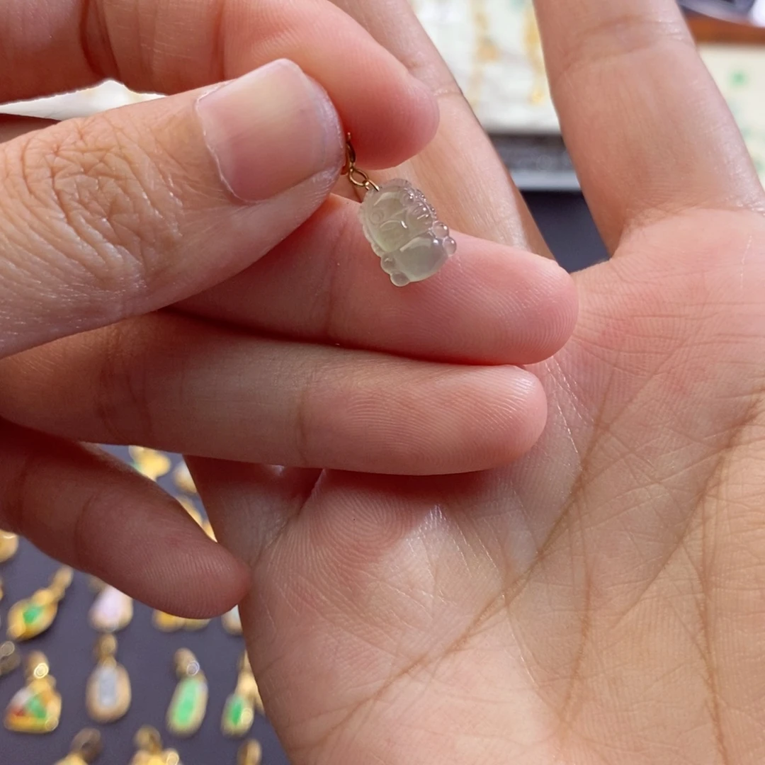 凤***凰翡翠18K金镶嵌颈饰翡翠