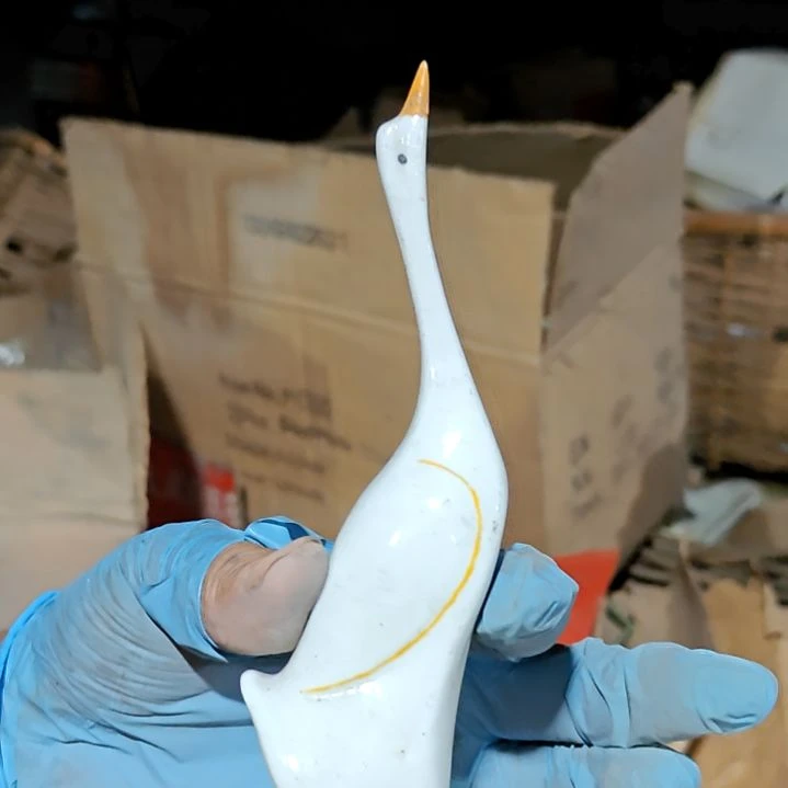 摆件陶瓷盘子碗啥都有