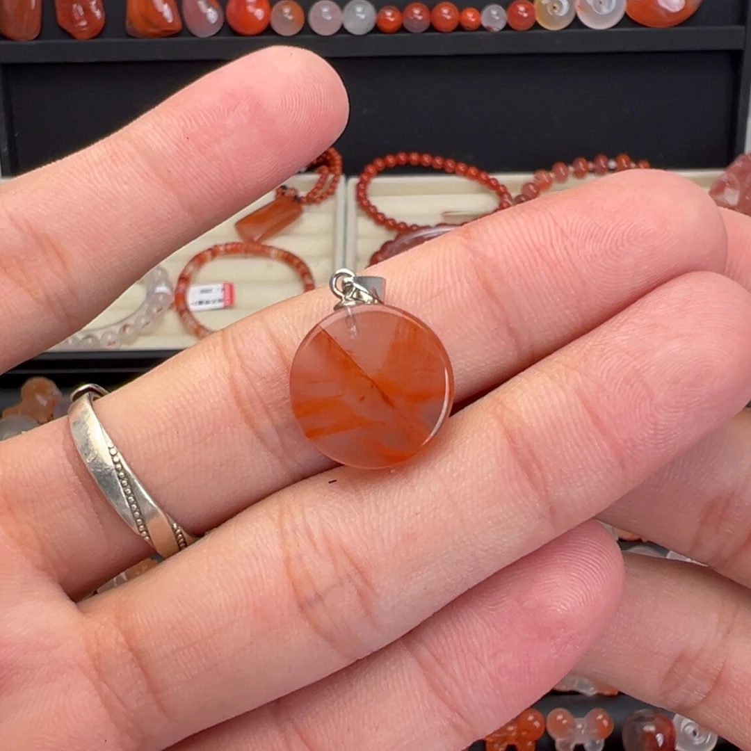 南红玛瑙未镶嵌颈饰圆牌