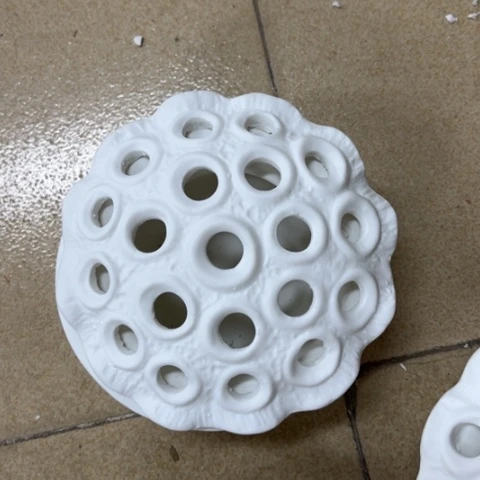 瓷片瑕疵瓷瓷不退不换。。。。。。。。。