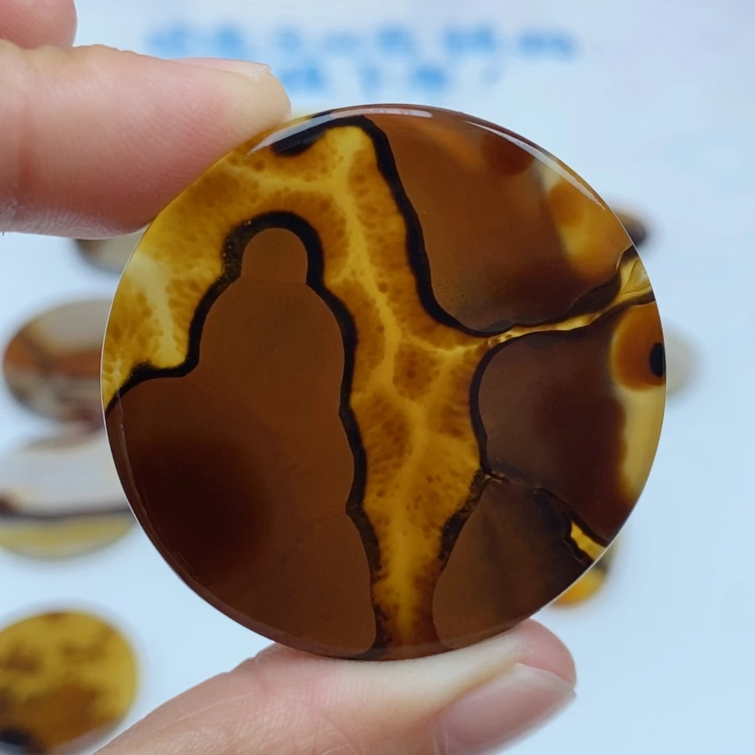 玛瑙/玉髓未镶嵌珠宝半成品