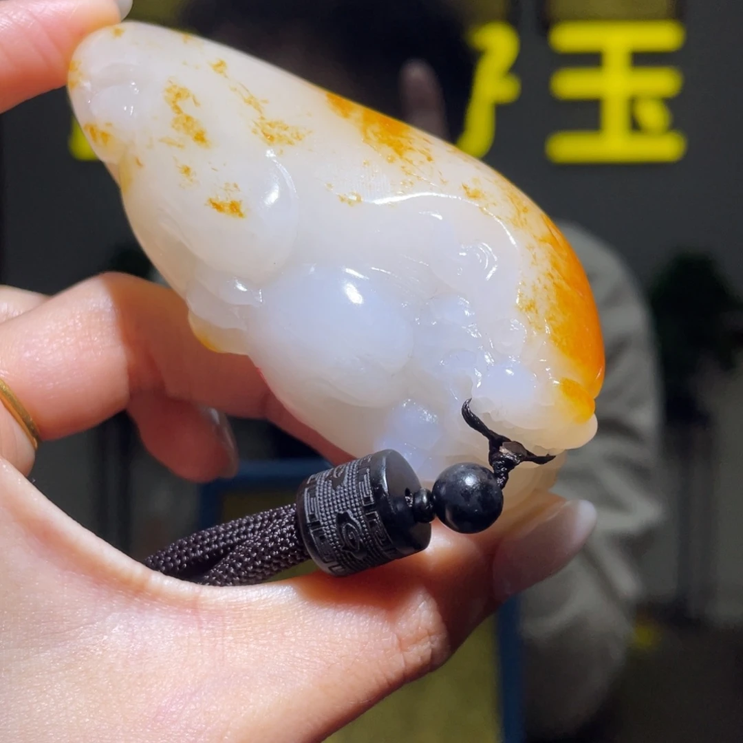 一***埃颈饰未镶嵌和田玉