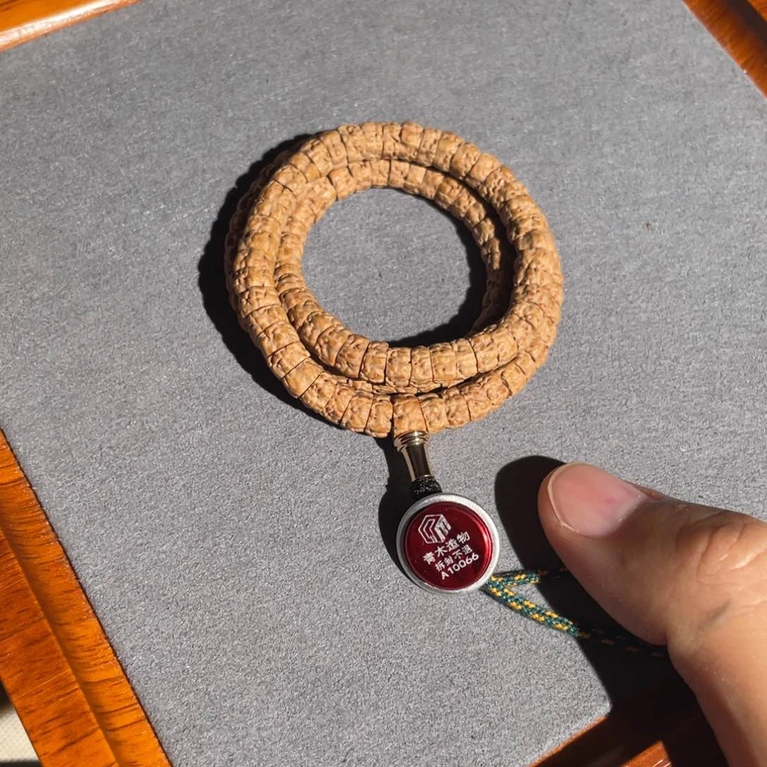 懿***行金刚菩提吊坠佛手大肠