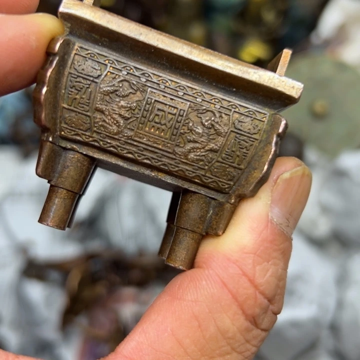 专属定制精美铜摆件