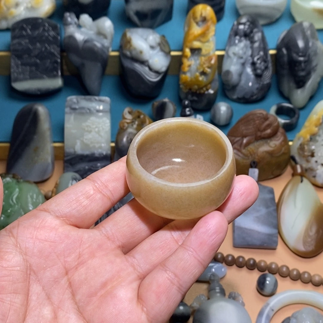 未镶嵌和田玉摆件