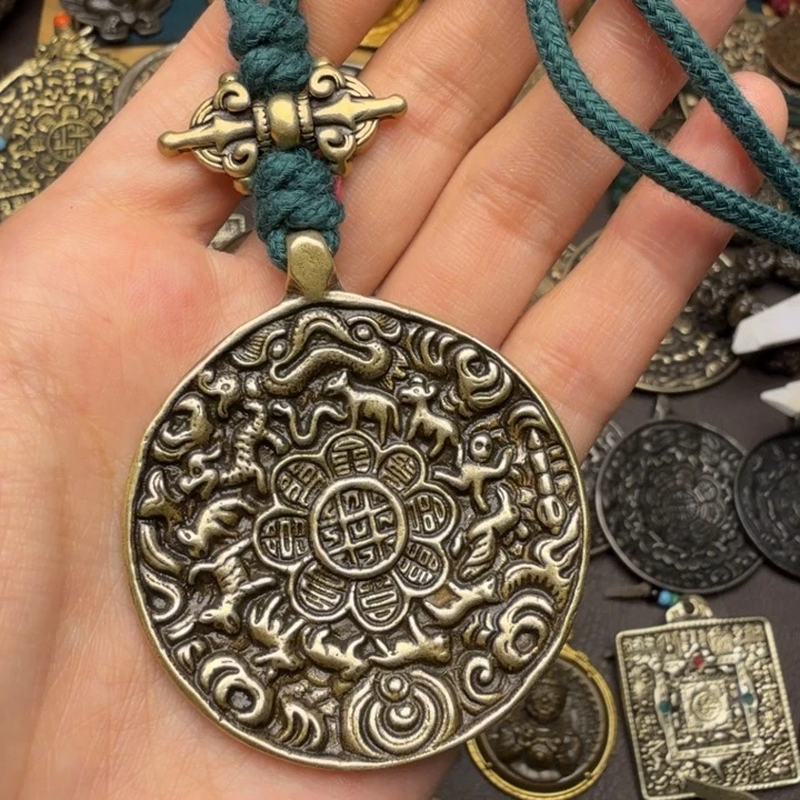 藏传文玩九宫如图