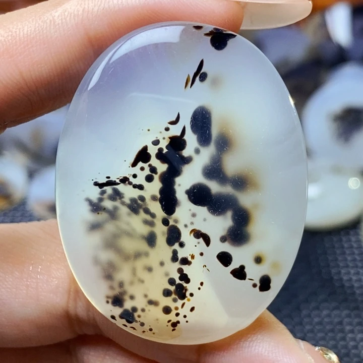 玛瑙/玉髓未镶嵌珠宝半成品