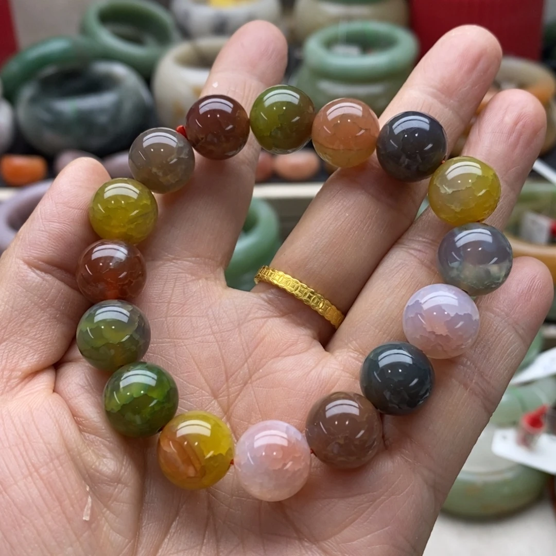 百****石英岩玉未镶嵌手镯