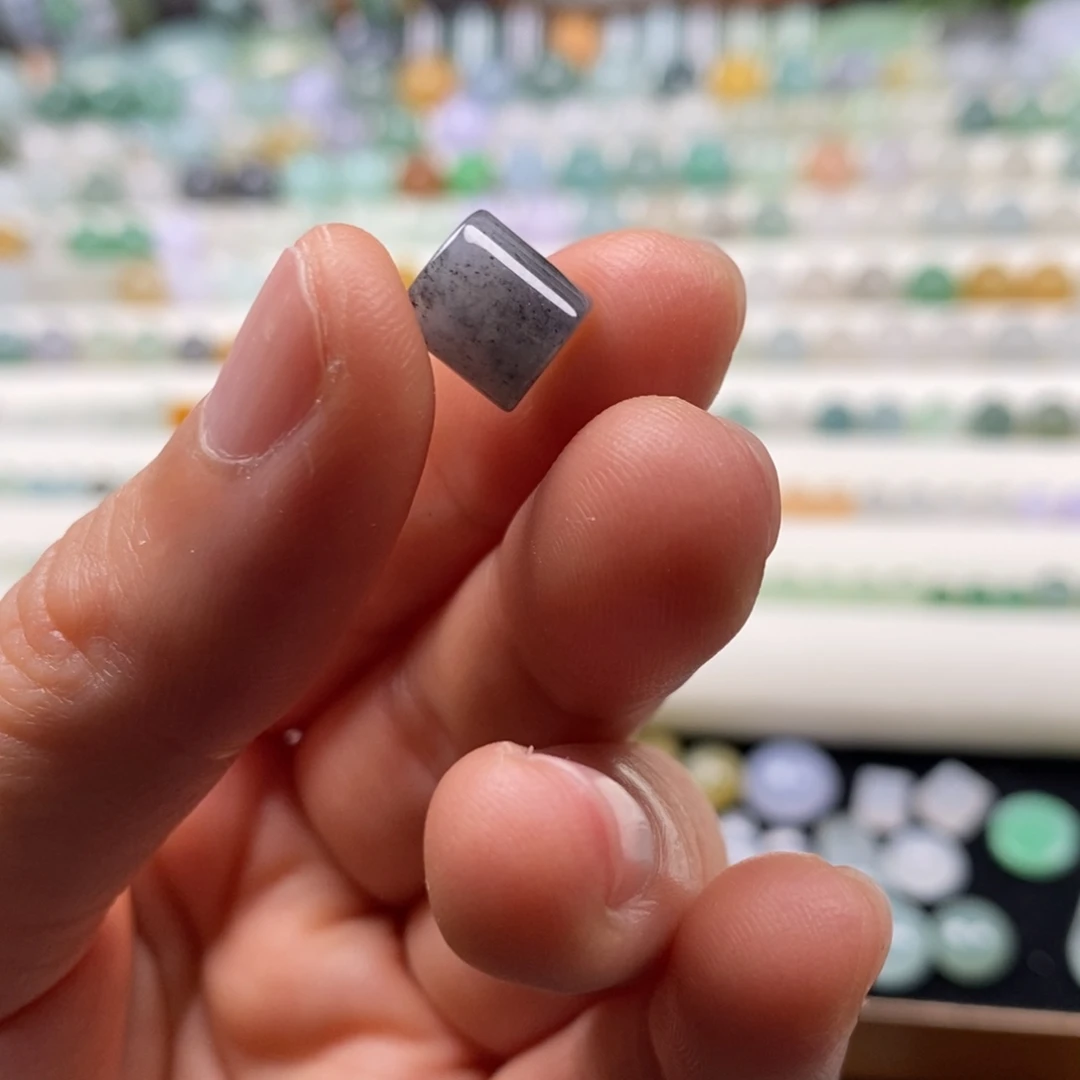 翡翠散珠卡8.3×8冰乌鸡桶珠福利无鉴赏默认微瑕