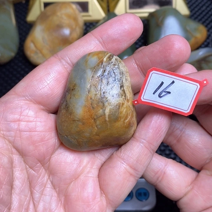 未镶嵌和田玉把件16