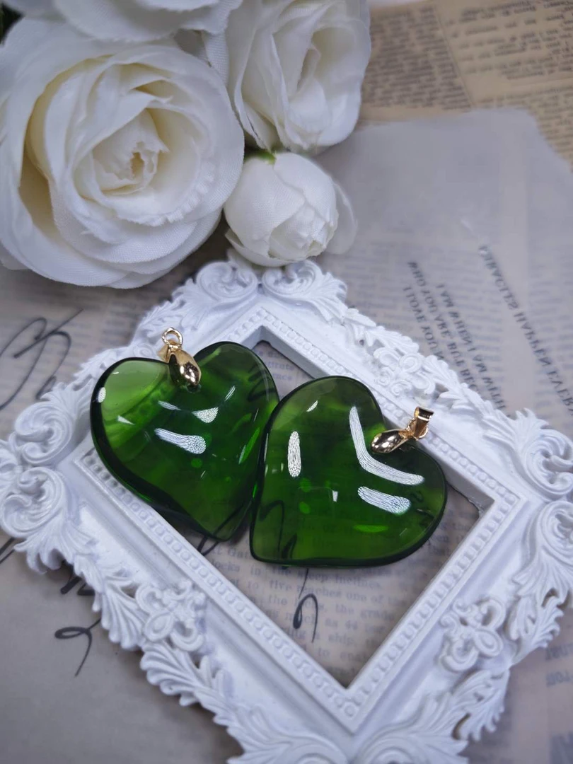 绿色爱心型吊坠发一个L226配扣头