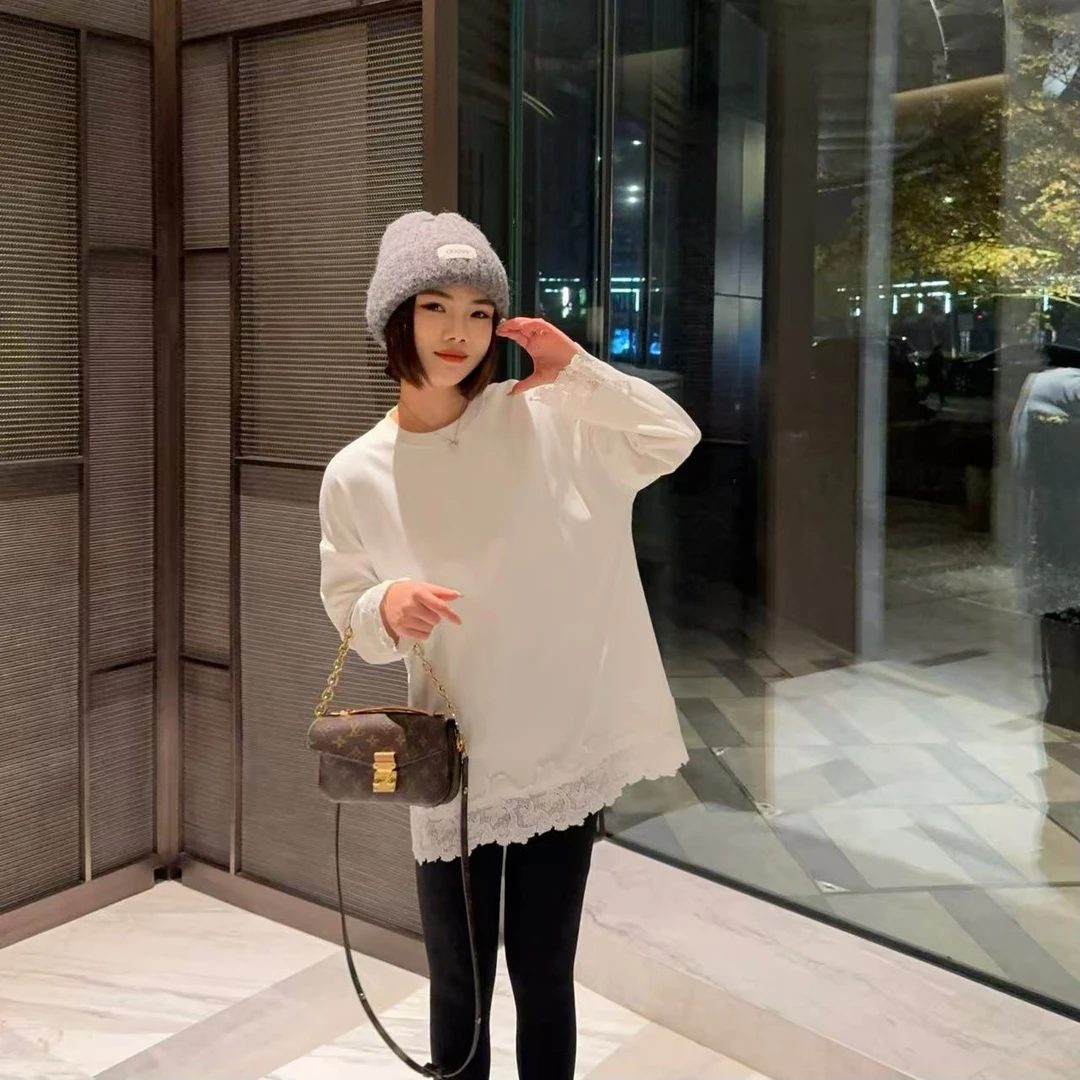 玳妮【蕾丝花边白T】冬季圆领套头花边打底T恤磨毛长袖休闲韩版上衣