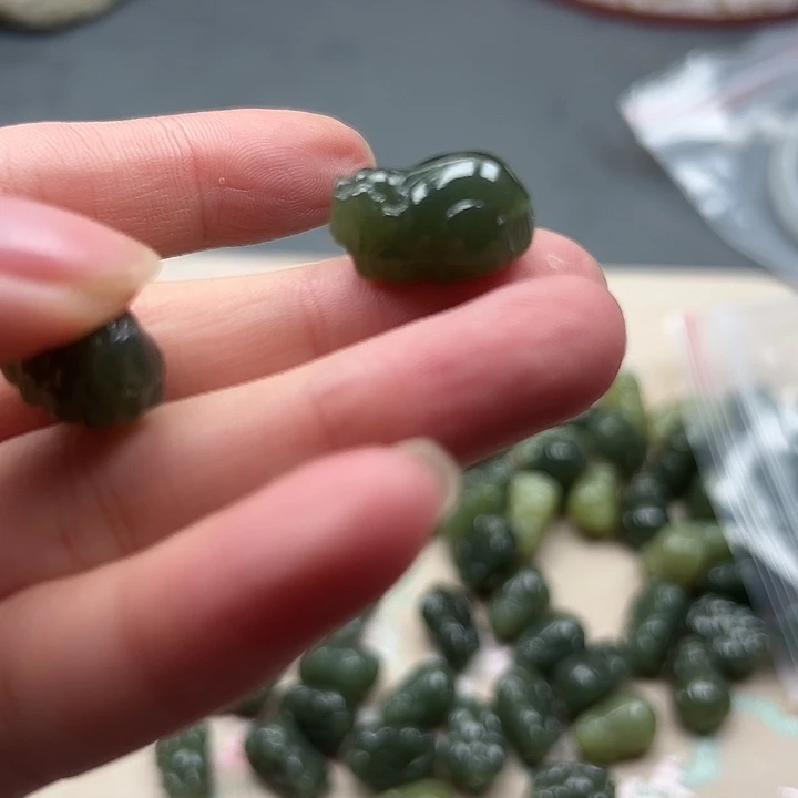 和田玉未镶嵌颈饰38