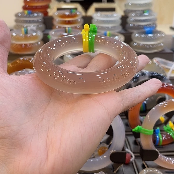 玛瑙/玉髓未镶嵌手镯9