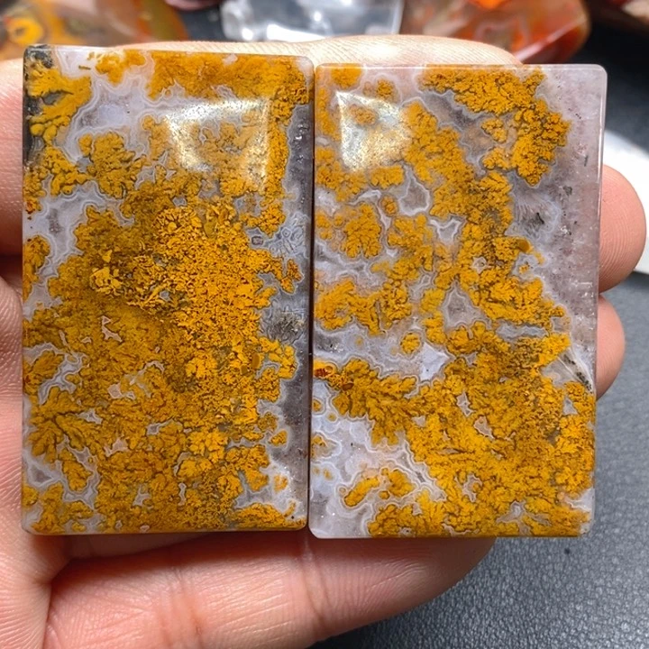 玛瑙/玉髓颈饰未镶嵌行**止