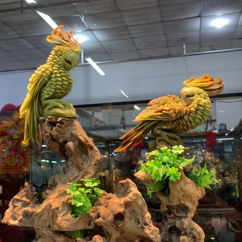 【闪购商品】蛇纹石玉未镶嵌摆件覆膜