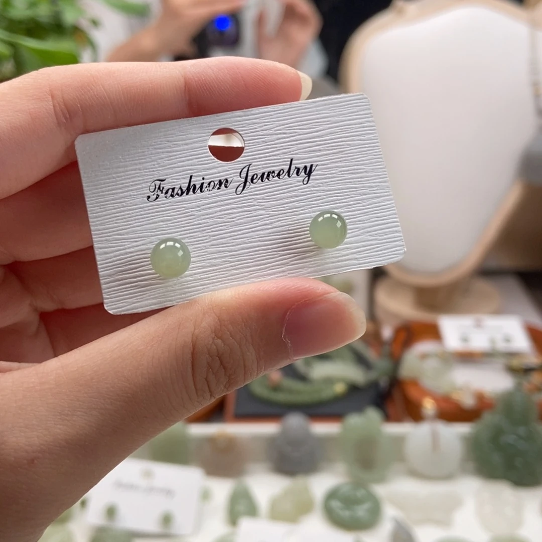 不***。和田玉银S925镶嵌耳饰卡六