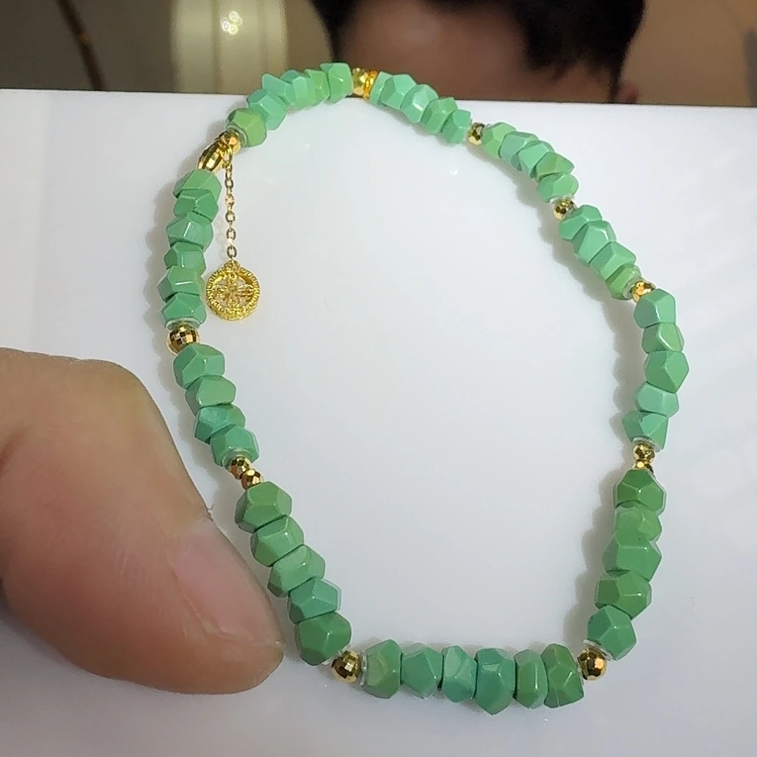 绿松石18K金镶嵌挂件