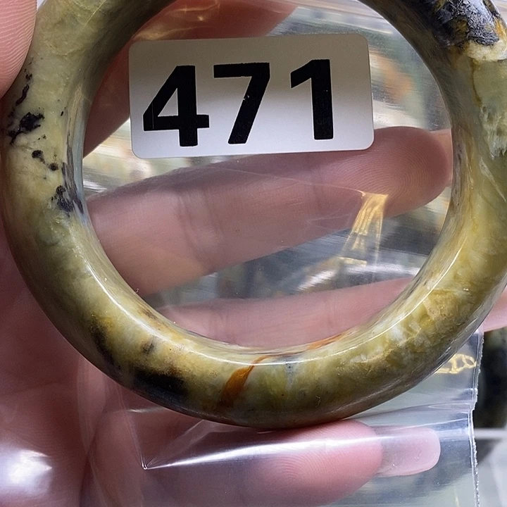 L***r蛇纹石玉未镶嵌手镯