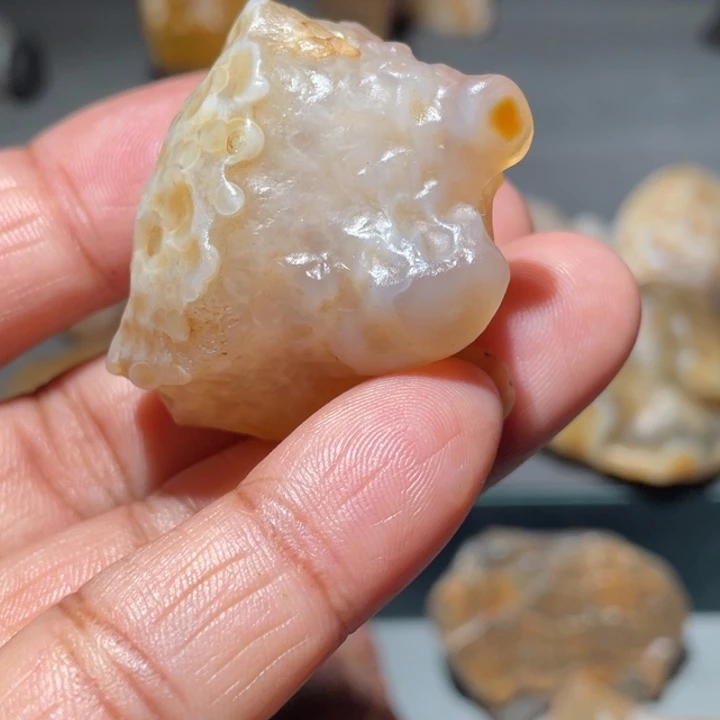 反***士石材阿拉善沙漠奇石