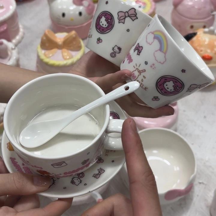 紫砂在干嘛呀亲爱呢