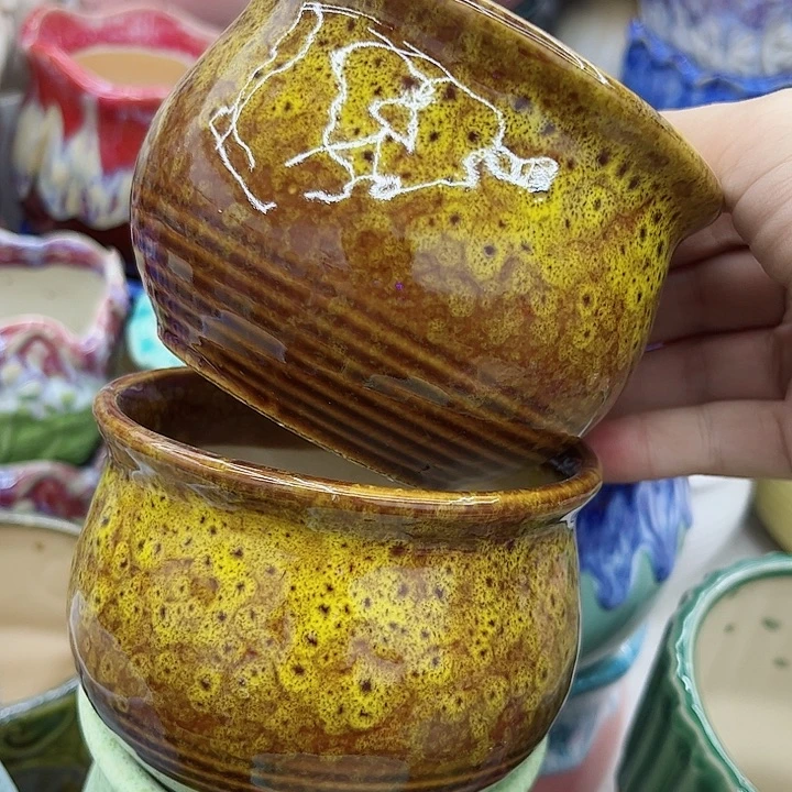 多肉绿植陶瓷花盆9.9包邮，有孔