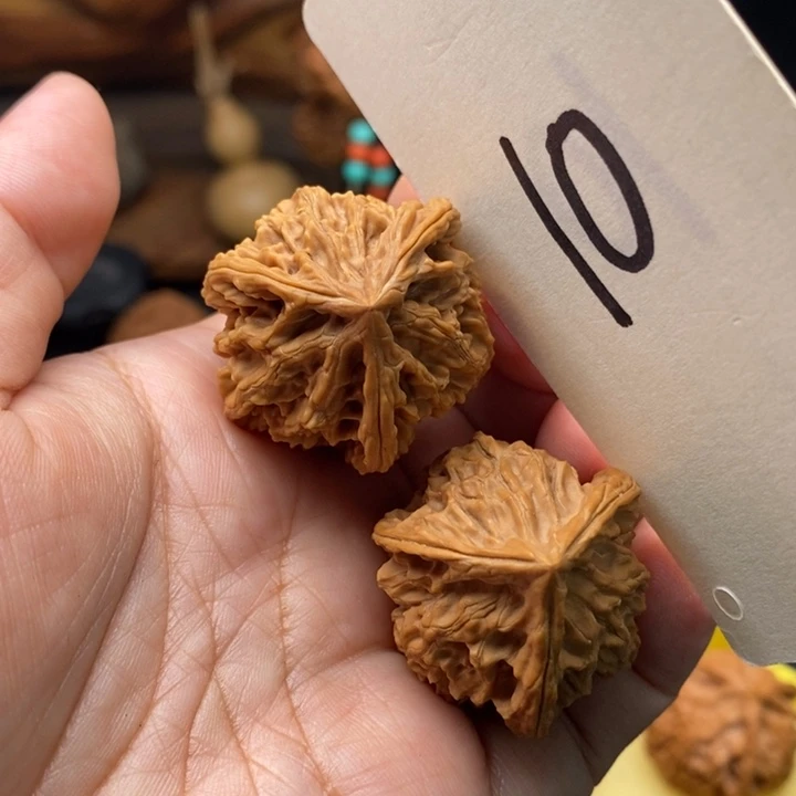 文玩核桃把件盘山三棱33尺