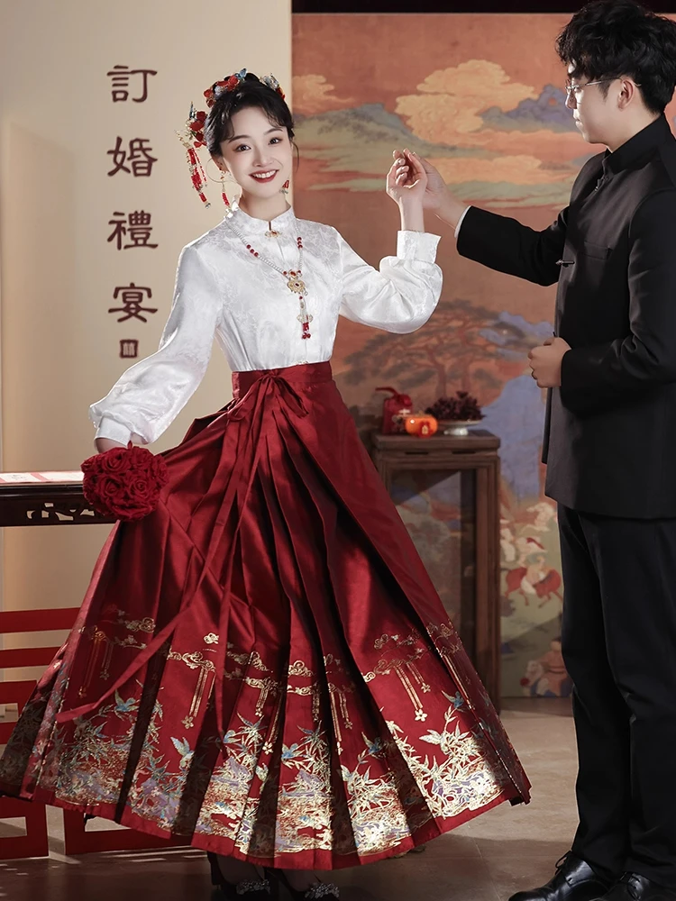 2025秋冬新中式国风红色印花马面裙新娘敬酒服回娘家团队服汉服女