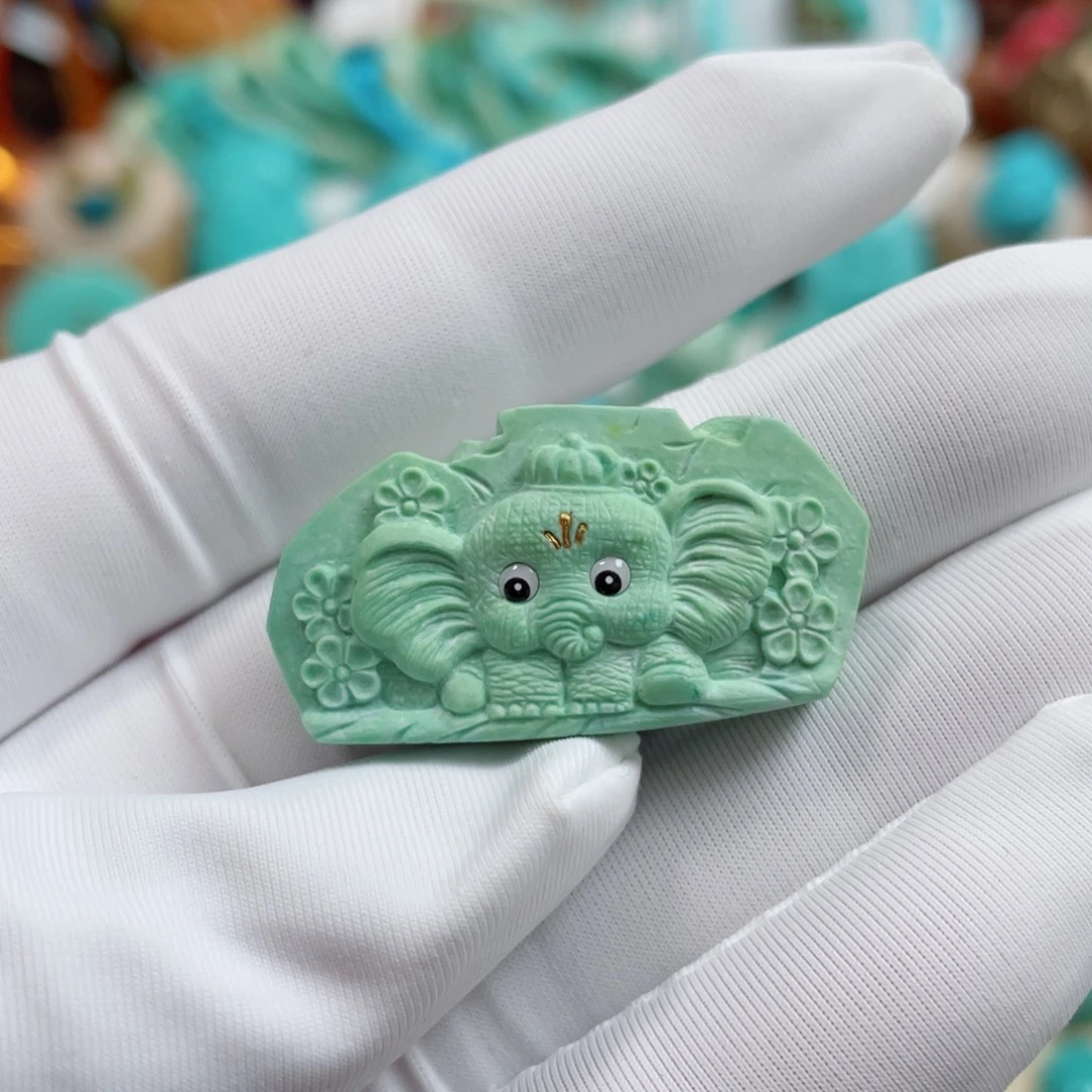 绿松石未镶嵌珠宝奇石