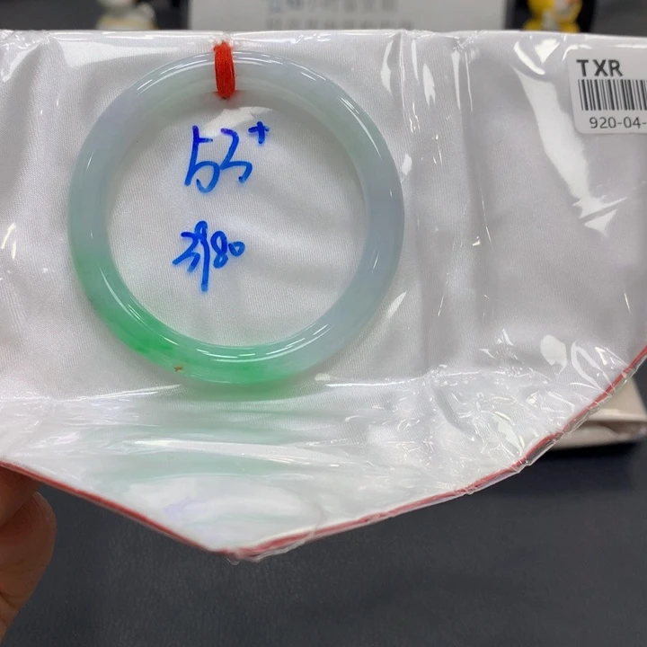 翡翠未镶嵌手镯翡翠15