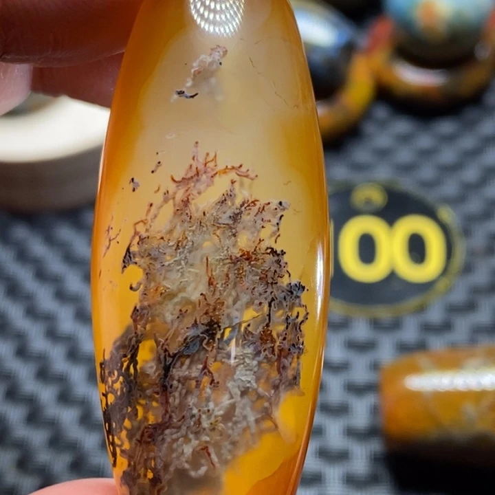 壹***哥玛瑙/玉髓未镶嵌颈饰