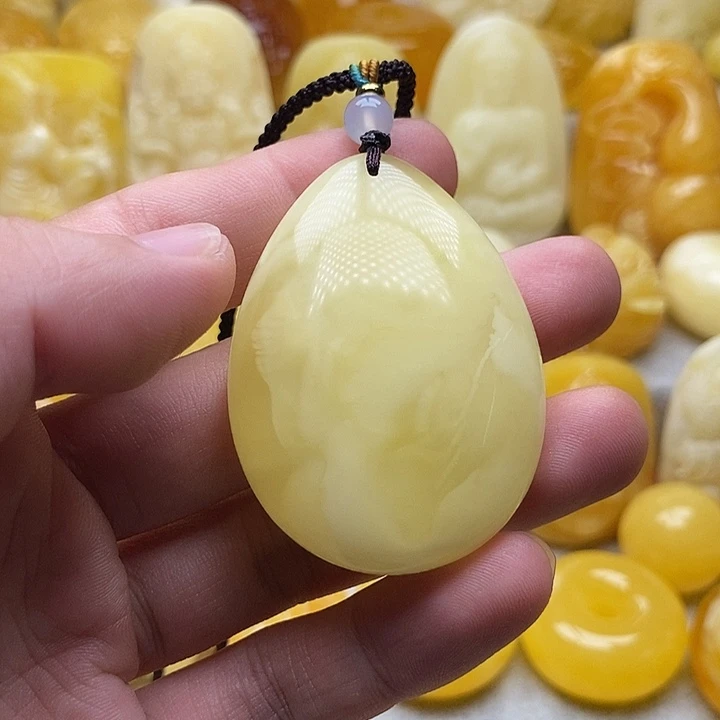 琥珀颈饰未镶嵌琥珀蜜蜡吊坠