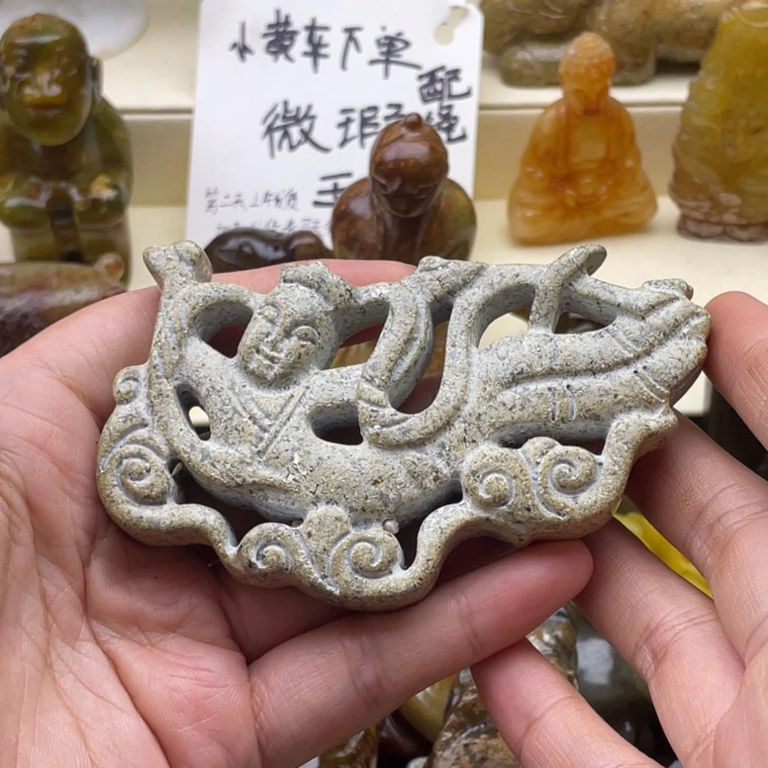 未镶嵌蛇纹石玉颈饰99