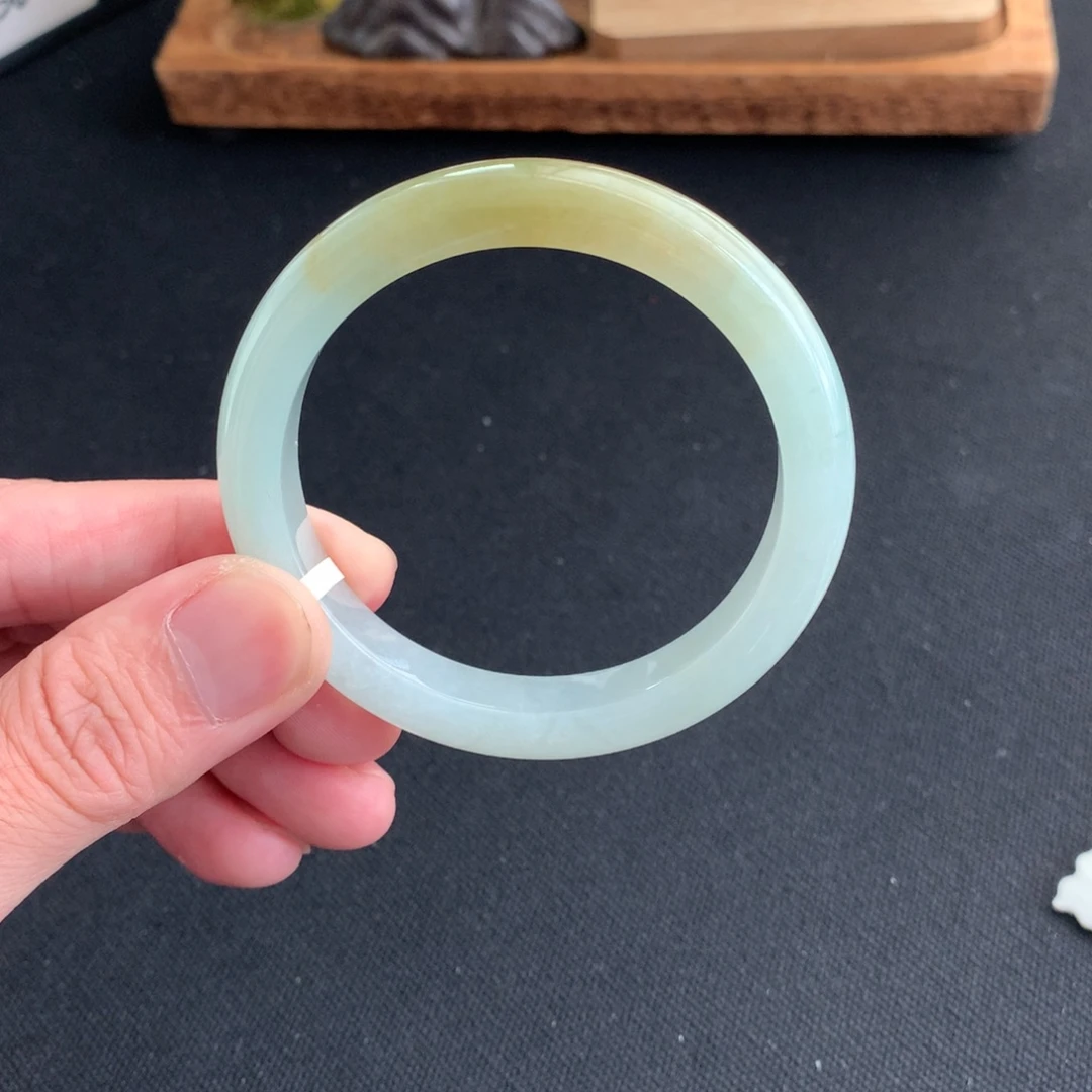 翡翠未镶嵌手镯圈口5455