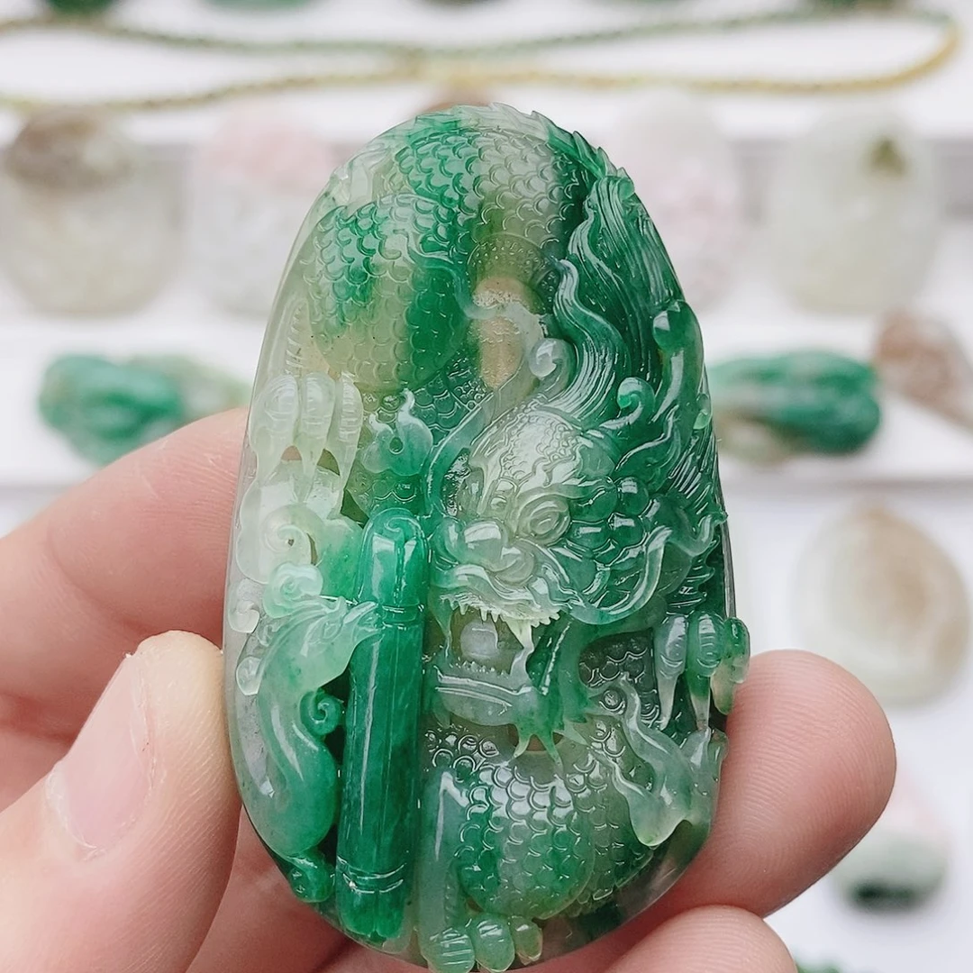 独山玉未镶嵌颈饰