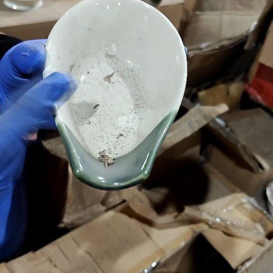 摆件陶瓷盘子碗啥都有