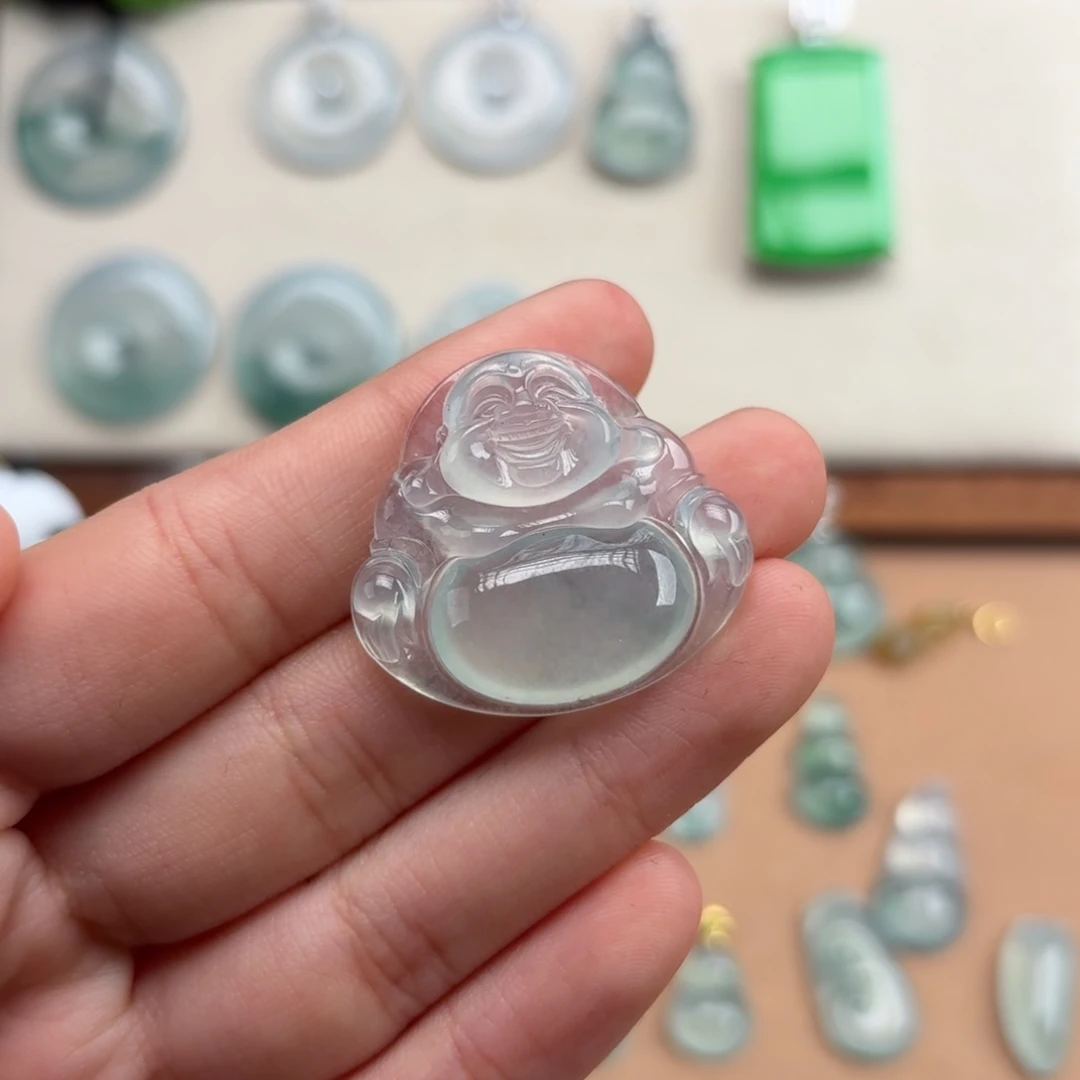 翡翠未镶嵌颈饰冰种佛公