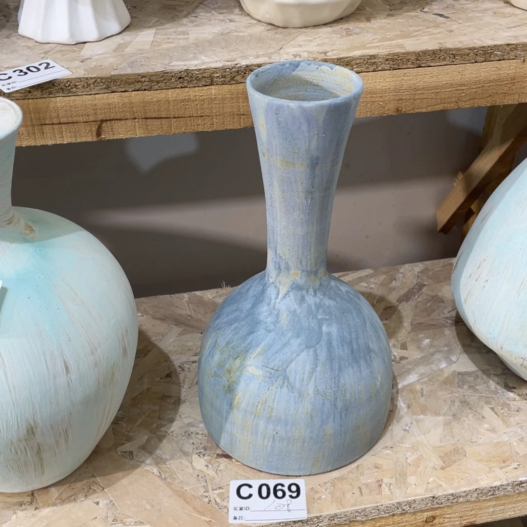 红泥花瓶景德镇陶瓷艺术研究院