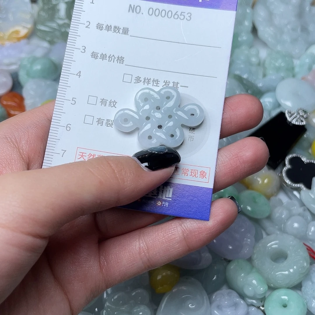 翡翠未镶嵌颈饰653